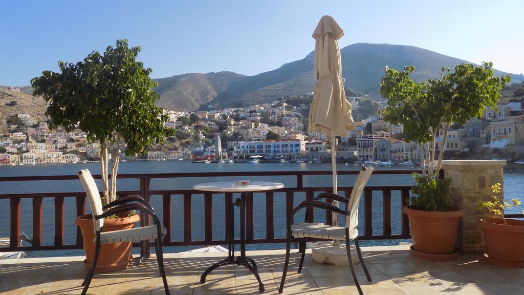 Odyssia Lägenhet Symi Exteriör bild