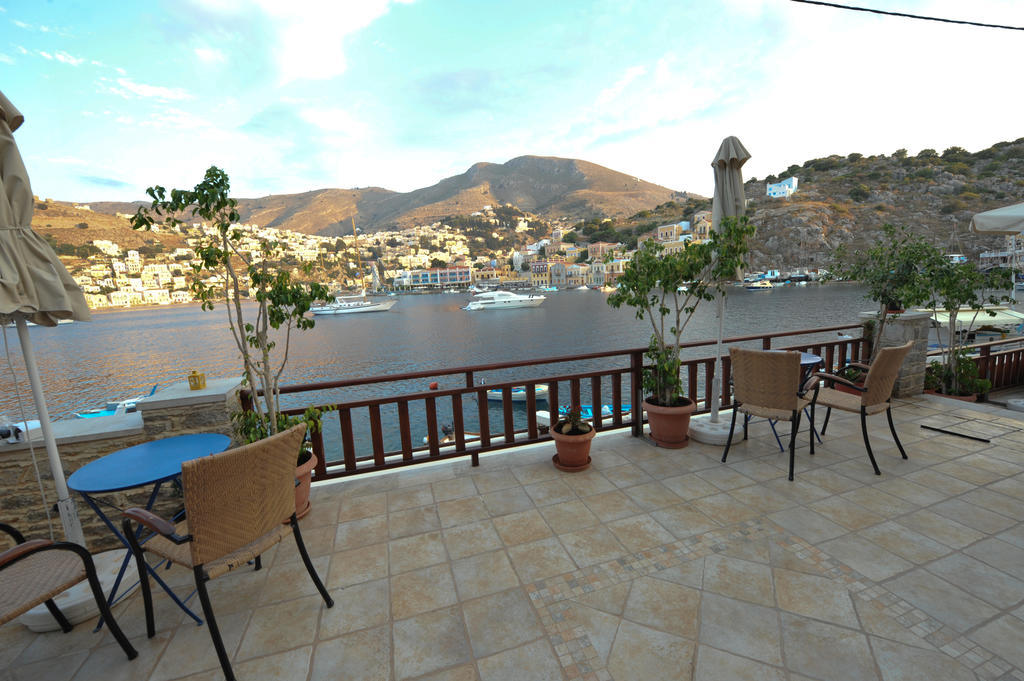 Odyssia Lägenhet Symi Exteriör bild