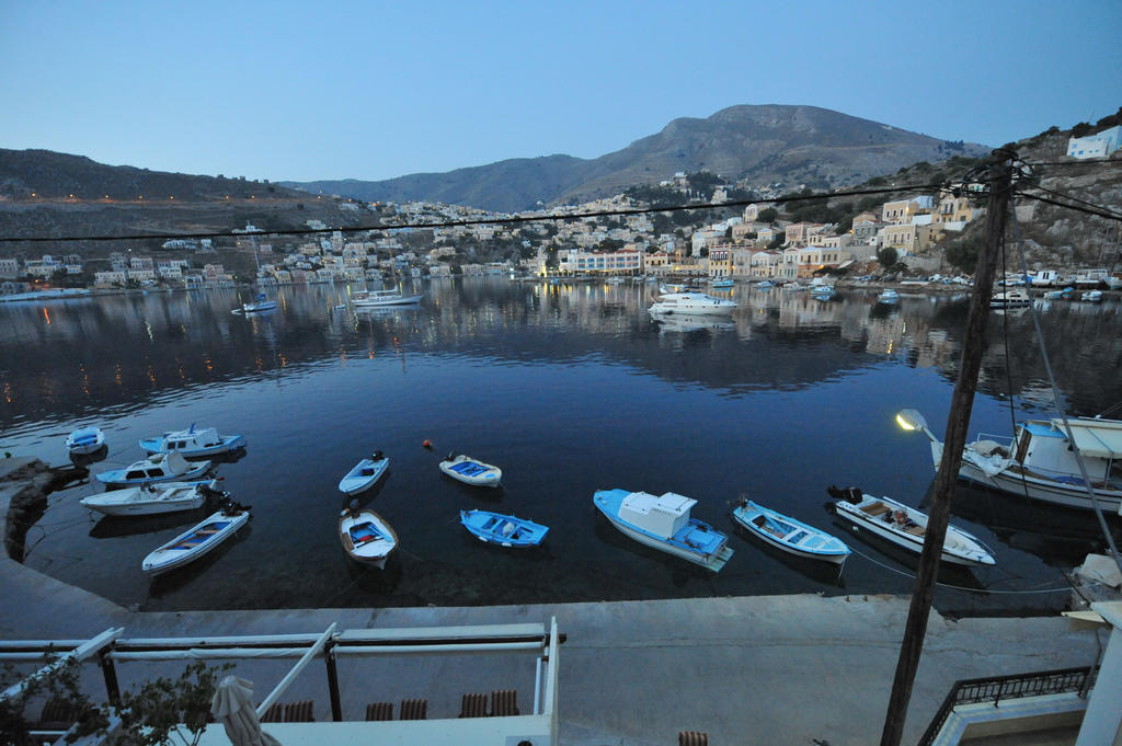 Odyssia Lägenhet Symi Exteriör bild