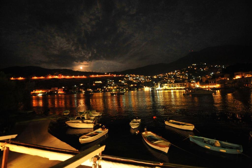 Odyssia Lägenhet Symi Exteriör bild