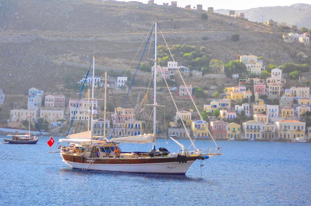 Odyssia Lägenhet Symi Exteriör bild