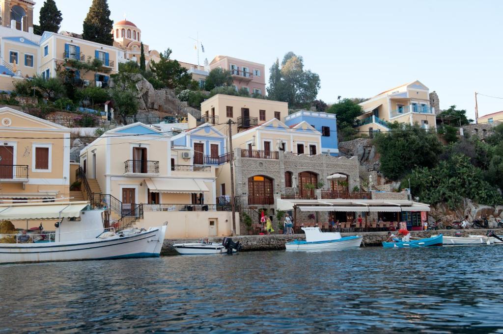 Odyssia Lägenhet Symi Exteriör bild