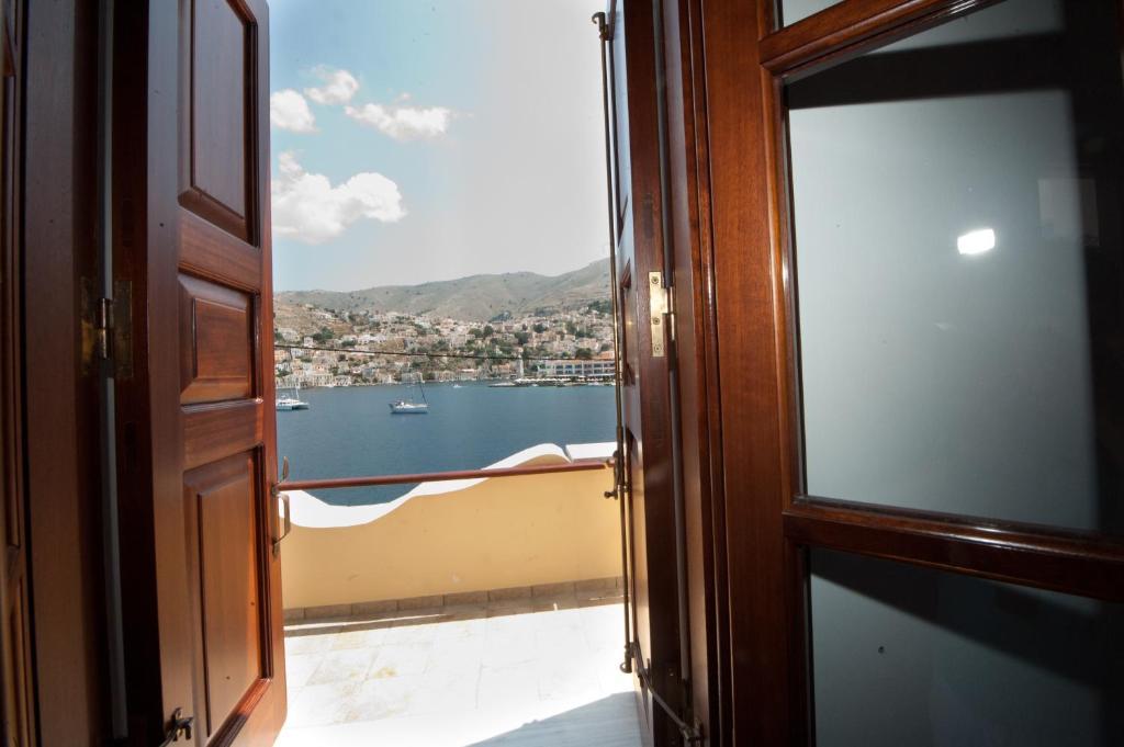 Odyssia Lägenhet Symi Exteriör bild